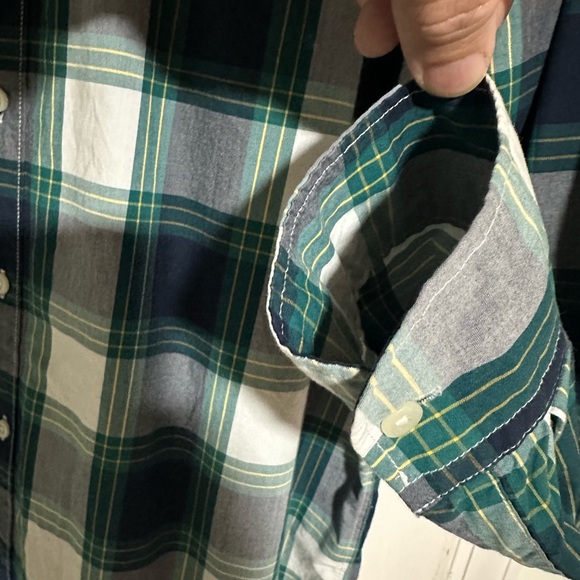 American Eagle Outfitters Men's Plaid Shirt - Green, Gray, and White - Picture 6 of 7